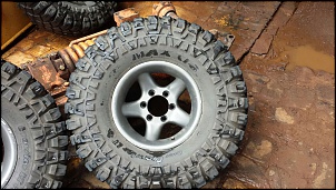 Vendo Jogo de pneus 33x12.5 R15 e rodas R15x9 6 furos-99dd1e3b0cfc0f2b9dd79ca8d8a6d74d.jpg