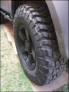 4 Pneus BF MUD 215/75r15 semi-novos e 1 ATR Scorpion 215/75r15 novo-11948073_877720888948590_1073201196_n.jpg