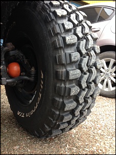 Jogo Pneus 37 X 12.5 R17 R$ 4.000,00-37vj910-1-.jpg