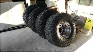 4 pneus 35x12x5 com rodas 15x10 mangels-p_20170727_160859.jpg