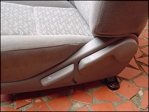 Bancos Toyota Corolla 2004 em Veludo com trilhos-bancos2_566.jpg