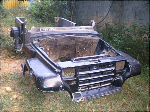 Carroceria Troller T-4 2002 com reparos-car_troller.jpg