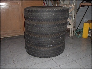 4 pneus Wrangler 235/85r16 - R0,00.-p1080040.jpg