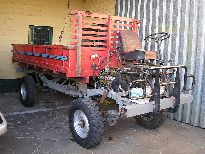 carreta agricola 4x4 chassi hilux (girico) motor 30cv 