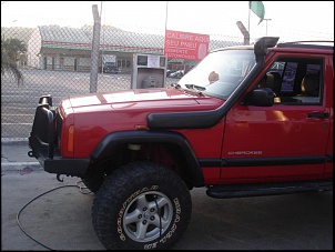 Cherokee Sport 97 Vermelha equipada-xj-006.jpg