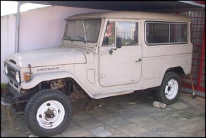 Vendo Toyota Bandeirantes (Perua)-frente-traz.jpg