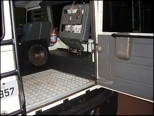 Vendo Land Rover 90 Defender 2000 Branca-p3090023.jpg