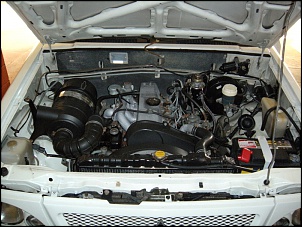 L200 GL CD 4x4 2001 - Porto Alegre-motor.jpg
