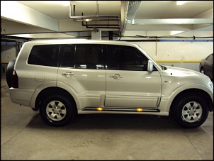 Mitsubishi pajero 3.2 full-lateral.jpg
