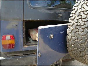 Vende-se Engesa FIII Diesel MWM 2.8 ou torco por F250 4x4-tampa-porta-mala.jpg