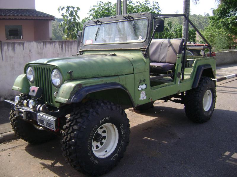 Vendo o Sapão Jeep CJ6 ano 1963 Bernardão 4 portas