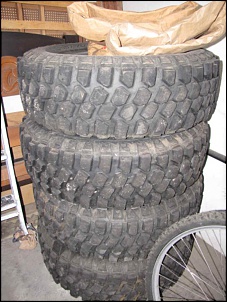 Mitsubishi L-200 4x4 1995/1996-pneus.jpg