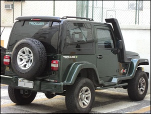 Troller 2010/  verde e preto-traseira.jpg