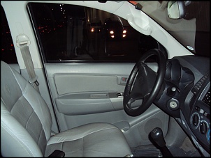 Hilux 2007-interna-motorista.jpg