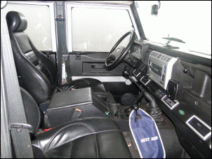 Vendo defender 110 2005/2005 - prata - em otimo estado. Muito conservada-interior-frente.gif