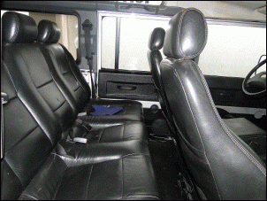 Vendo defender 110 2005/2005 - prata - em otimo estado. Muito conservada-interiror-tras.gif