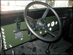 VENDO JEEP WILLYS 1966 MILITAR (CAMPINAS, SP)-painel_808.jpg