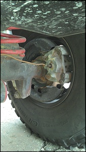 ENGESA Fase 3-freio-traseiro-disco-ventilado-e-pinca-de-toyota-bandeirantes.jpg