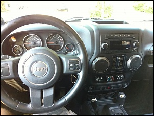 Vendo Jeep Wrangler JKU 4 portas 2011-12.jpg