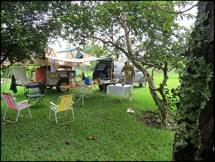 Reboque com duas barracas de teto e mais tralhas-reboque34.jpg