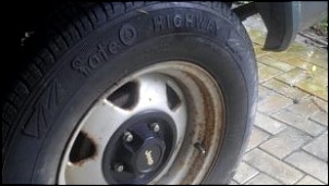 VENDO JEEP CHEROKEE XJ DUAS PORTAS AMERICANA DIESEL 2.1 turbo garret RELIQUIA-pneus-2.jpg
