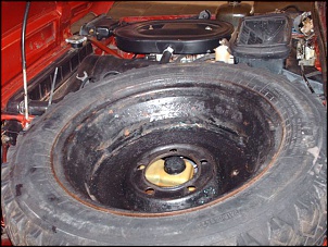Niva 92 Super Novo-vis-uo-motor-com-estepe.jpg
