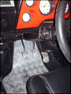 Niva 92 Super Novo-tapetes-e-pedaleiras-de-aluminio.jpg