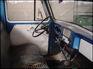Vendo F-75 1967 4x4-interior-1.jpg