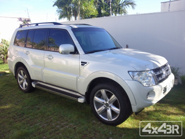 Pajero Full Hpe 3.2 4x4 T.I.Diesel 200cv 5P Aut. 2013-2014